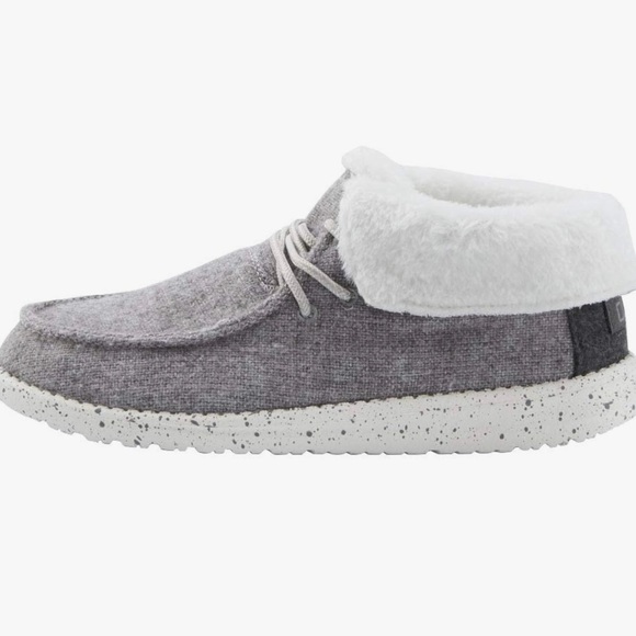 Hey Dudes  Womens 7.5 Ankle Boots! Warm, comfortable and very Lightweight! - Picture 4 of 4